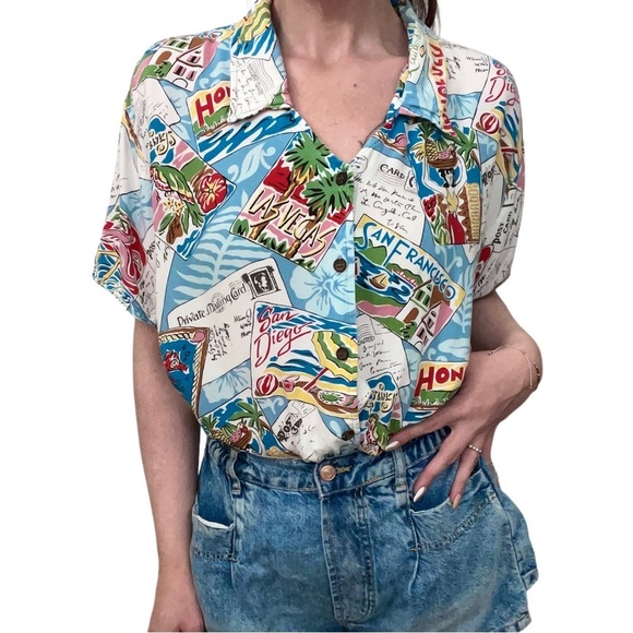 Vintage reyn Spooner hawaiian postcard printed button front short sleeve top - Picture 1 of 9
